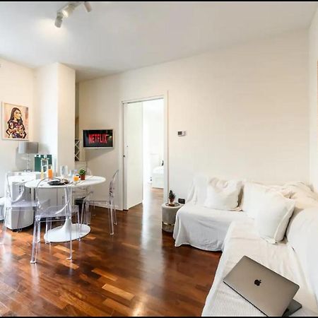 Casa Albertina Grazioso Appartamento Vicino Alla Stazione Monza Luaran gambar