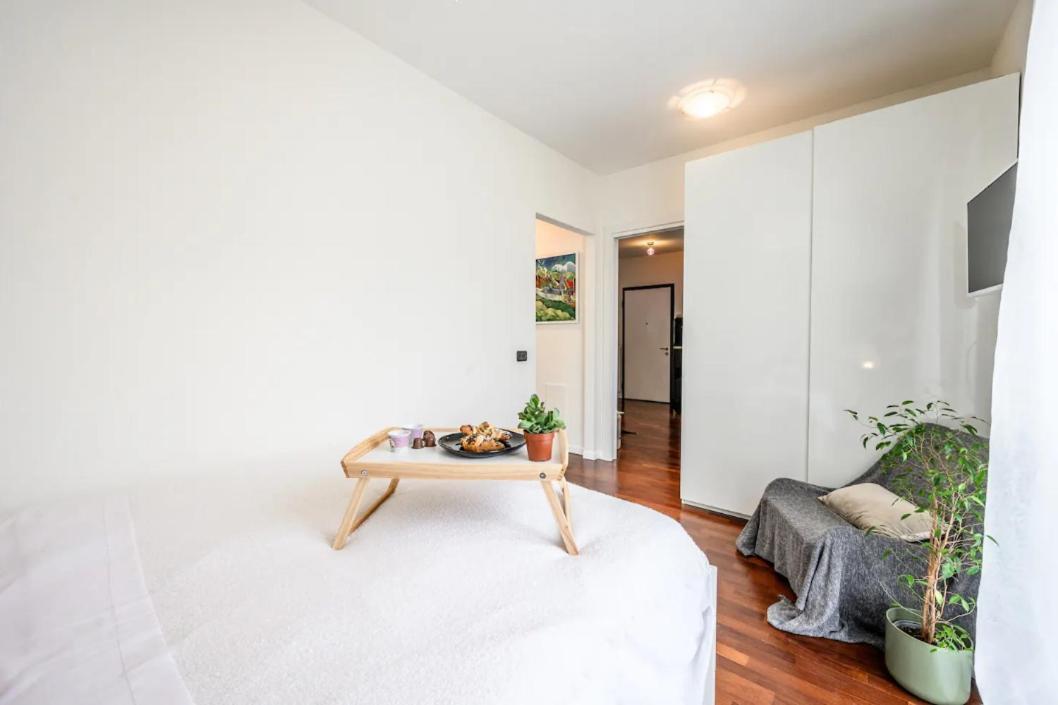 Casa Albertina Grazioso Appartamento Vicino Alla Stazione Monza Luaran gambar