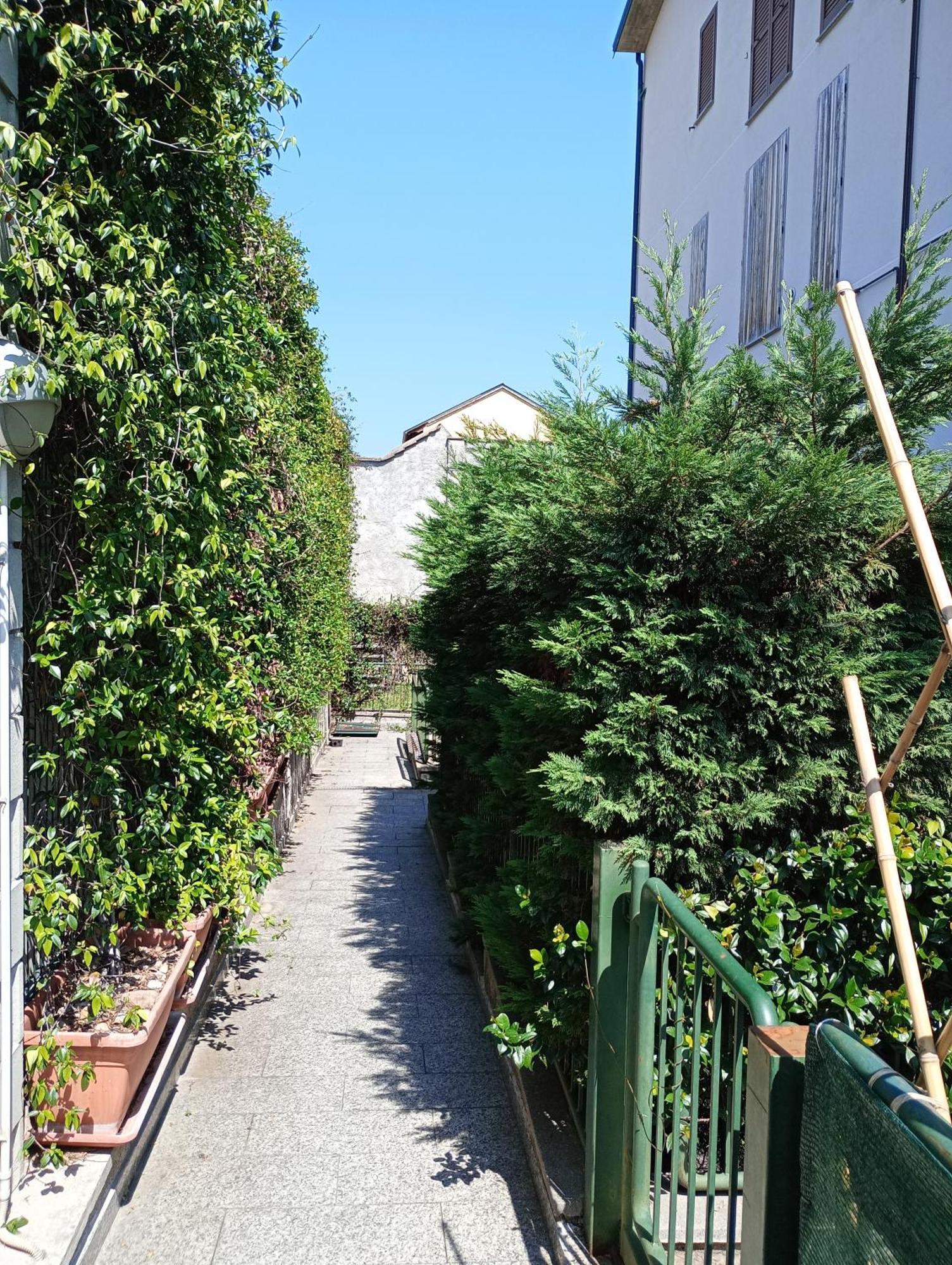 Casa Albertina Grazioso Appartamento Vicino Alla Stazione Monza Luaran gambar