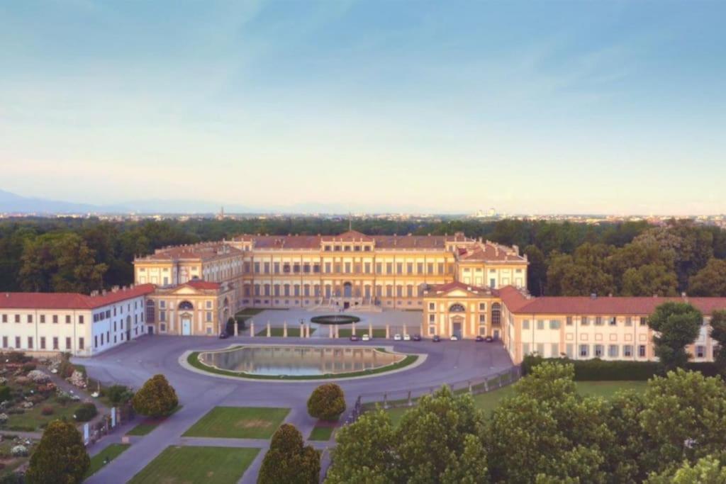 Casa Albertina Grazioso Appartamento Vicino Alla Stazione Monza Luaran gambar