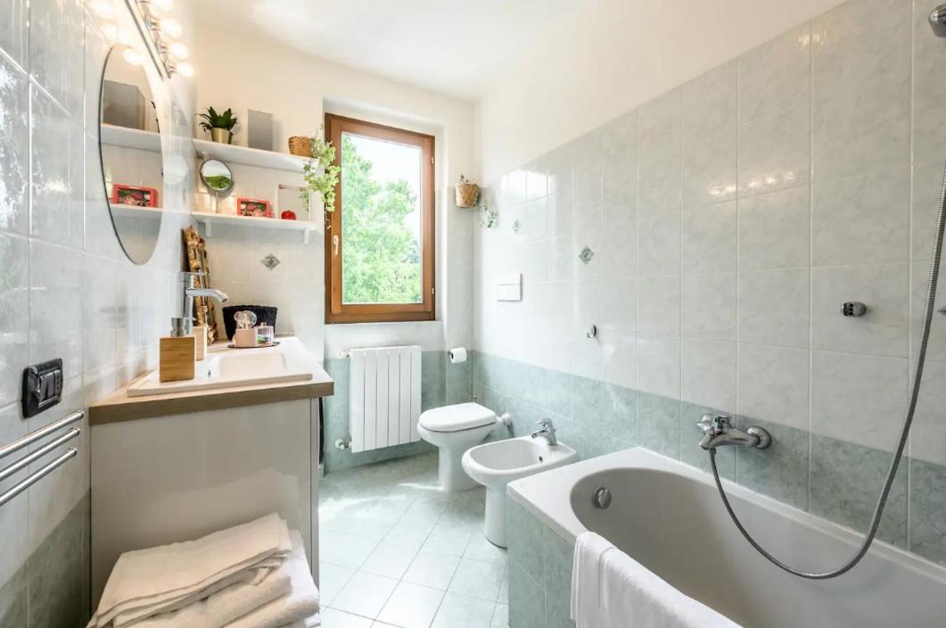 Casa Albertina Grazioso Appartamento Vicino Alla Stazione Monza Luaran gambar